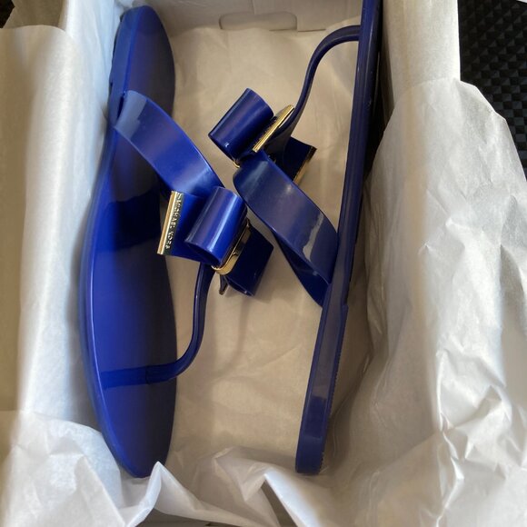 Michael Kors Women's Kayden Blue Jelly Thong Bow Sandals Gold Accents US Size 7 - Picture 8 of 10